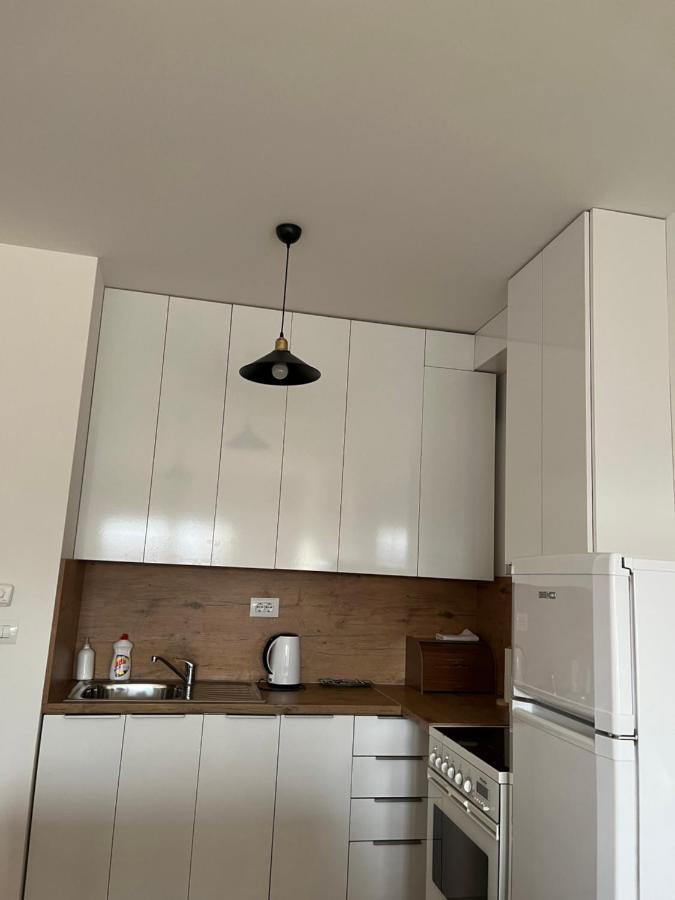 Central Luxury Apartment Prishtinë Ngoại thất bức ảnh